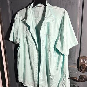 Columbia Aqua Short Sleeve Shirt